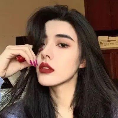 别惹小小姐,她后爸是超级女儿奴